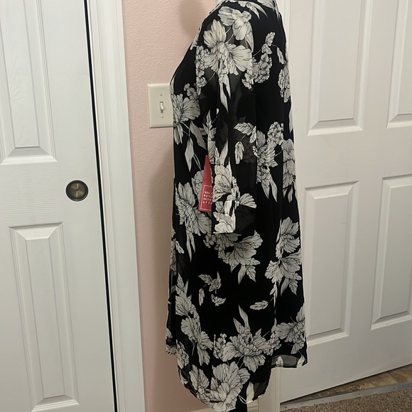 Truth in fable, black and gray floral dress - Picture 3 of 8